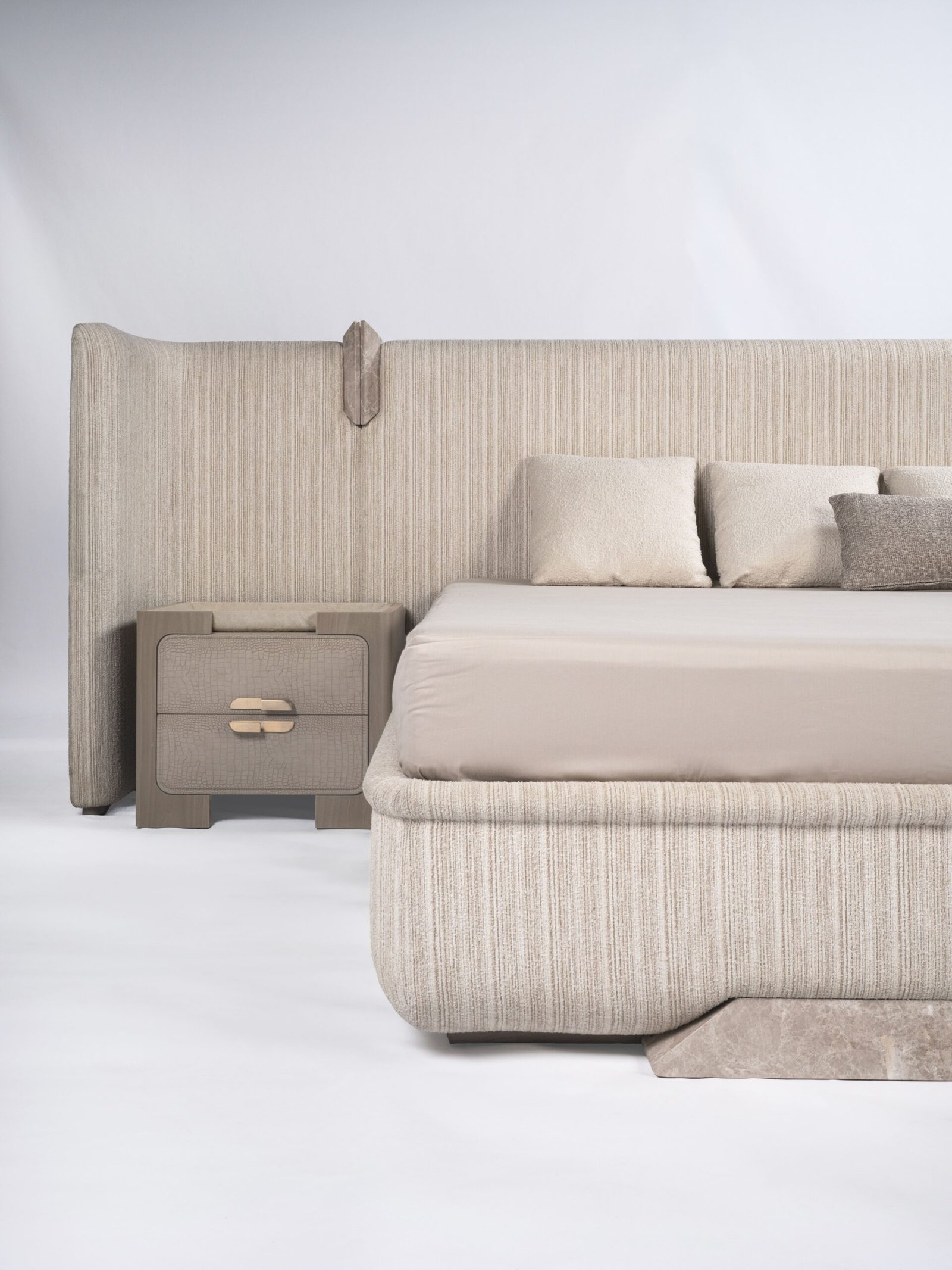 Scintilla Bed — gallery image 1
